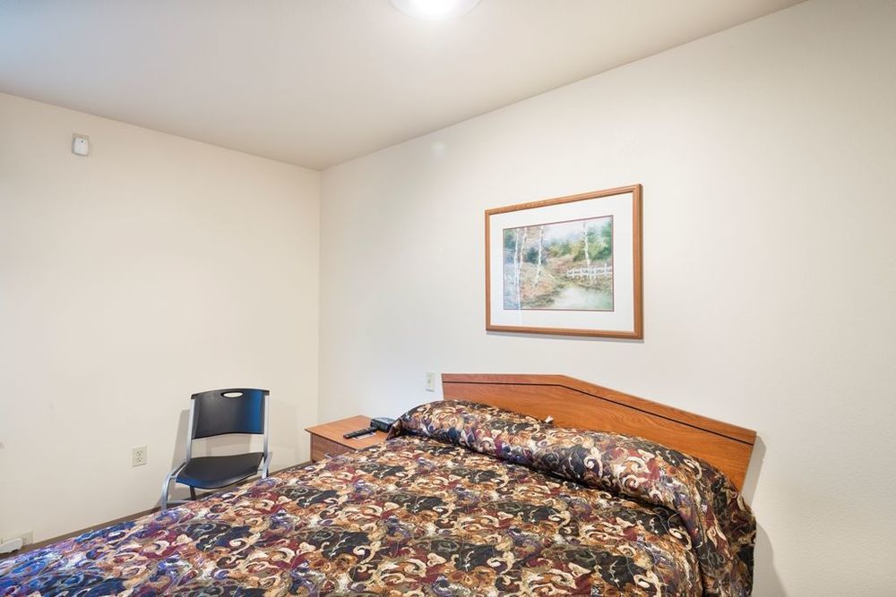 Extended America Select - Pensacola - Northwest Hotel 2*