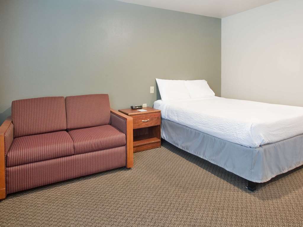 Extended America Select - Pensacola - Northwest Hotel Ferry Pass